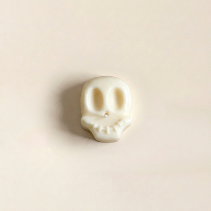 Yorick handmade Halloween candle by Glowbaltic, hand-poured white rapeseed wax skull candle